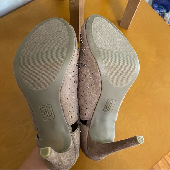 NWOT Jennifer Lopez heels - Picture 7 of 8